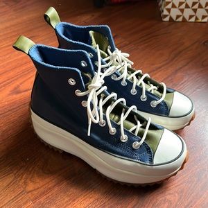 Converse Run Star Hike size 9 women’s